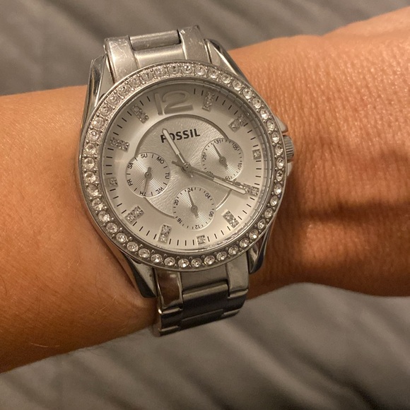 Women’s silver and crystal watch Fossil - Picture 2 of 4